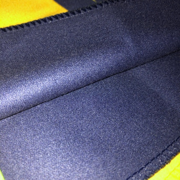 New CAL Instant Cooling Towel - Picture 3 of 7
